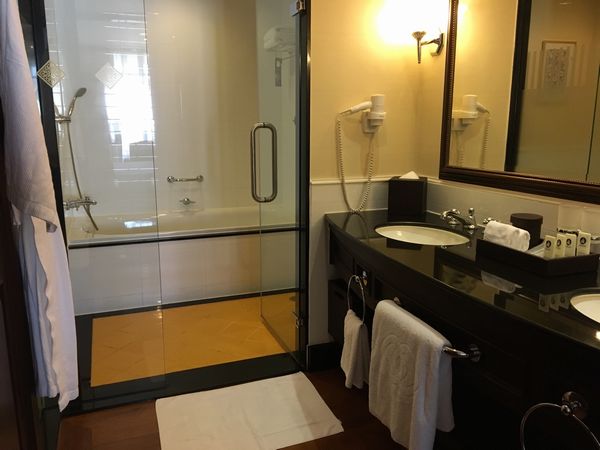 プノンペン、フィットネスジムがあるホテル。ソフィテルプノンペンプキトラーSofitel Phnom Penh Phokeethra